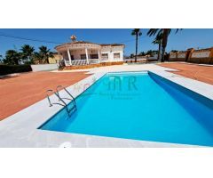 Chalet en Venta en El Camino de Catral, Alicante