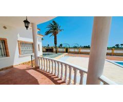 Chalet en Venta en El Camino de Catral, Alicante
