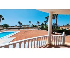 Chalet en Venta en El Camino de Catral, Alicante
