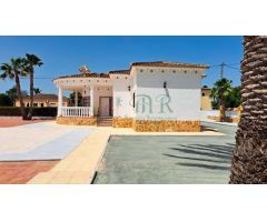 Chalet en Venta en El Camino de Catral, Alicante