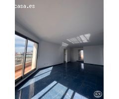 Ático dúplex  en primera línea de la Playa de la Fossa