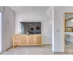Casa Refinada en Empuriabrava con Amarres Privados Cerca del Mar – Ideal para Apasionados de la Nave