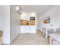 Casa Refinada en Empuriabrava con Amarres Privados Cerca del Mar – Ideal para Apasionados de la Nave