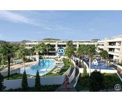 Piso en Font del Llop Golf Club con amplio jardín privado
