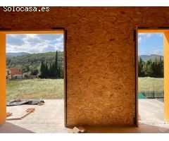 Casa en Serinyà con materiales sostenibles