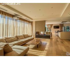 SE VENDE ESPECTACULAR CASA EN EMPURIABRAVA – LUJO, CONFORT Y UBICACIÓN PRIVILEGIADA EN LA COSTA BRAV