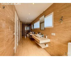 SE VENDE ESPECTACULAR CASA EN EMPURIABRAVA – LUJO, CONFORT Y UBICACIÓN PRIVILEGIADA EN LA COSTA BRAV