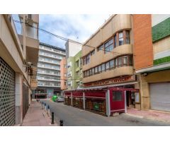 EDIFICIO DE 5 PLANTAS CON 2 VIVIENDAS + 2 ÁTICOS Y RESTAURANTE DE 3 PLANTAS