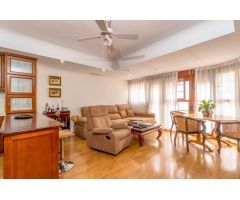EDIFICIO DE 5 PLANTAS CON 2 VIVIENDAS + 2 ÁTICOS Y RESTAURANTE DE 3 PLANTAS