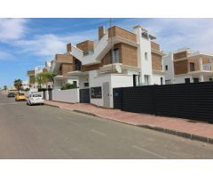 BUNGALOW DUPLEX PLANTAS 2+2 Y PARKING EN CIUDAD QUESADA ROJALES