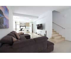 BUNGALOW DUPLEX PLANTAS 2+2 Y PARKING EN CIUDAD QUESADA ROJALES