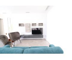 CHALET INDEPENDIENTE DE ESQUINA EN LAS COLINAS GOLF