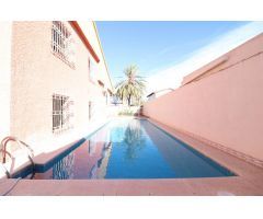 CHALET INDEPENDIENTE DE ESQUINA EN CABO ROIG A 300 METROS DEL MAR