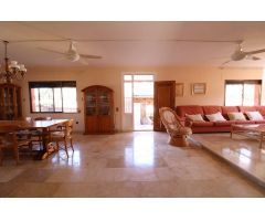 CHALET INDEPENDIENTE DE ESQUINA EN CABO ROIG A 300 METROS DEL MAR