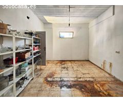 ¡EXCEPCIONAL OPORTUNIDAD! RESTAURANTE ESPACIOSO CON TRES APARTAMENTOS INDEPENDIENTES EN TORRETA FLOR