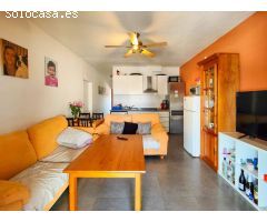 ¡EXCEPCIONAL OPORTUNIDAD! RESTAURANTE ESPACIOSO CON TRES APARTAMENTOS INDEPENDIENTES EN TORRETA FLOR