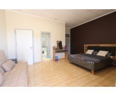 ¡EXCELENTE OPORTUNIDAD: HOSTAL RURAL EN SAN MIGUEL DE SALINAS CON VISTAS DESPEJADAS!