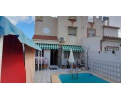 DÚPLEX ADOSADO CON PISCINA PRIVADA Y SOLÁRIUM EN PARCELA INDEPENDIENTE