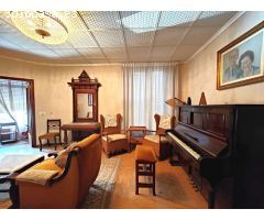 ¡AMPLIO PISO DE 5 DORMITORIOS EN VENTA EN EL CENTRO DE TORREVIEJA, IDEAL PARA INVERSORES!