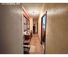 ¡AMPLIO PISO DE 5 DORMITORIOS EN VENTA EN EL CENTRO DE TORREVIEJA, IDEAL PARA INVERSORES!