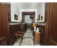¡AMPLIO PISO DE 5 DORMITORIOS EN VENTA EN EL CENTRO DE TORREVIEJA, IDEAL PARA INVERSORES!