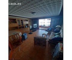 MAGNÍFICA VIVIENDA EN PRIMERA LÍNEA DE PLAYA CON TERRAZA Y GARAJE PRIVADO