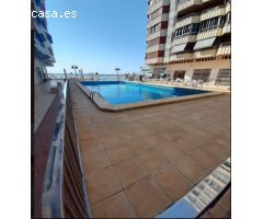 MAGNÍFICA VIVIENDA EN PRIMERA LÍNEA DE PLAYA CON TERRAZA Y GARAJE PRIVADO