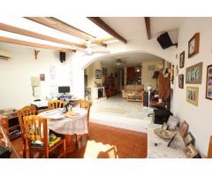 DÚPLEX ADOSADO EN LOMAS DEL GOLF, VILLAMARTÍN: ESPACIO, LUZ Y VISTAS AL MAR, LISTO PARA ENTRAR A VIV