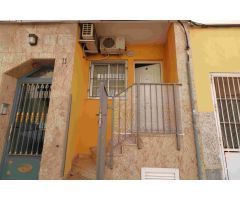 APARTAMENTO EN TORREVIEJA, ZONA ACEQUIÓN, CERCA DEL MAR Y SERVICIOS