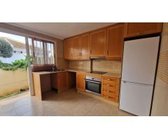 AMPLIA VIVIENDA EN LOS MONTESINOS: PISCINA COMUNITARIA, SOLÁRIUM Y CERCA DE TODOS LOS SERVICIOS