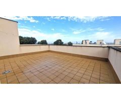 AMPLIA VIVIENDA EN LOS MONTESINOS: PISCINA COMUNITARIA, SOLÁRIUM Y CERCA DE TODOS LOS SERVICIOS
