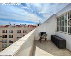 ESPECTACULAR ÁTICO DÚPLEX CON TERRAZAS, JACUZZI PRIVADO Y PISCINA A PASOS DE LA PLAYA DEL CURA