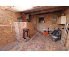 APARTAMENTO REFORMADO EN EL CENTRO DE TORREVIEJA CON 4 DORMITORIOS Y TERRAZA
