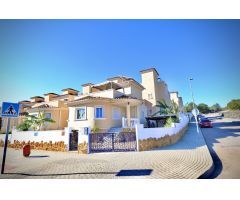 ESPECTACULAR CHALET INDEPENDIENTE EN ESQUINA EN RESIDENCIAL EXCLUSIVO DE SAN MIGUEL DE SALINAS