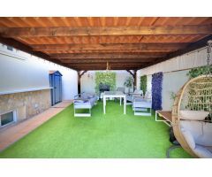 ESPECTACULAR CHALET INDEPENDIENTE EN ESQUINA EN RESIDENCIAL EXCLUSIVO DE SAN MIGUEL DE SALINAS