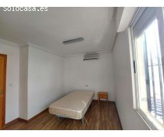 CHALET TIPO QUAD CON ORIENTACIÓN SUR Y GRAN LUMINOSIDAD EN URBANIZACIÓN TRANQUILA