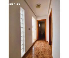 CHALET TIPO QUAD CON ORIENTACIÓN SUR Y GRAN LUMINOSIDAD EN URBANIZACIÓN TRANQUILA