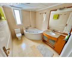 ESPECTACULAR VILLA DE LUJO CERCA DEL MAR EN LA MATA: EXCLUSIVIDAD, CONFORT Y ELEGANCIA MEDITERRÁNEA