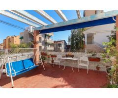 AMPLIO APARTAMENTO EN SANTIAGO DE LA RIBERA A 100 M DE LA PLAYA CON SOLÁRIUM Y GARAJE PARA 4 VEHÍCUL