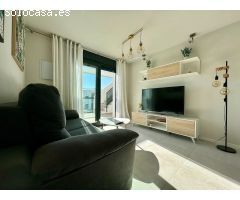 MODERNO BUNGALOW DE PLANTA ALTA A SOLO 600M DE LA PLAYA DE MIL PALMERAS