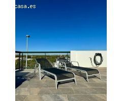 MODERNO BUNGALOW DE PLANTA ALTA A SOLO 600M DE LA PLAYA DE MIL PALMERAS