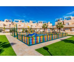ÁTICO DE ENSUEÑO CON VISTAS PANORÁMICAS Y LUJO EXCLUSIVO FRENTE AL MEDITERRÁNEO