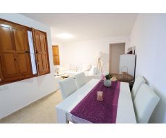 BUNGALOW EN PLANTA BAJA CON AMPLIO JARDÍN Y PERGOLA EN LA REGIA