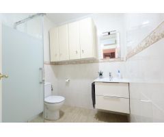 BUNGALOW EN PLANTA BAJA CON AMPLIO JARDÍN Y PERGOLA EN LA REGIA