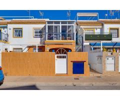 ENCANTADOR BUNGALOW CON SOLÁRIUM PRIVADO Y PISCINA COMUNITARIA