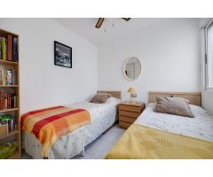 ENCANTADOR BUNGALOW CON SOLÁRIUM PRIVADO Y PISCINA COMUNITARIA