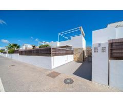 ESPECTACULAR VILLA CON PISCINA PRIVADA Y SOLÁRIUM EN LOMAS DE CABO ROIG