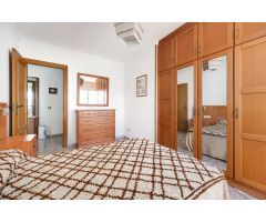 ESPACIOSO Y LUMINOSO APARTAMENTO EN GUARDAMAR – A PASOS DE LA PLAYA