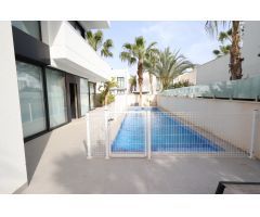 EXCLUSIVA VILLA DE DISEÑO EN CIUDAD QUESADA – RESIDENCIAL LAGUNA VILLAS II