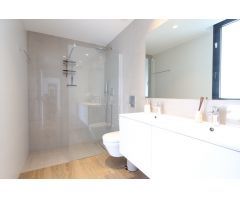 EXCLUSIVA VILLA DE DISEÑO EN CIUDAD QUESADA – RESIDENCIAL LAGUNA VILLAS II